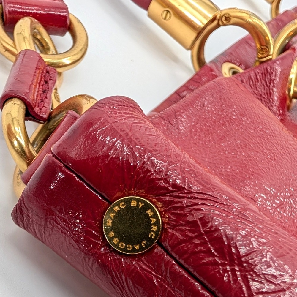 Marc by Marc Jacobs Red Patent Leather Tote Crossbody Bag Gold Hardware - Picture 4 of 14